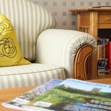 Ty Llwyd Bed and Breakfast Treffynnon Εξωτερικό φωτογραφία